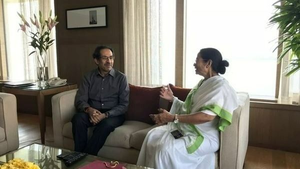 మమతకు ఉద్దవ్ షాక్: 15న మీటింగ్‌కు గైర్హాజరు.. ఆ సమయంలో అయోధ్యలో..