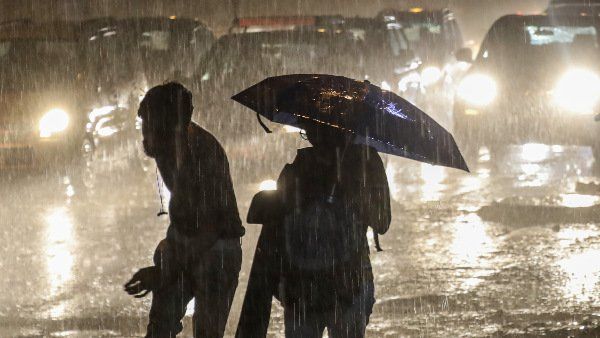 Rains: ఐటీ హబ్ ప్రజలకు సినిమా చూపించిన వాన దేవుడు, గ్యాప్ ఇచ్చి మళ్లీ ప్రతాపం చూపించాడు, దెబ్బకు !