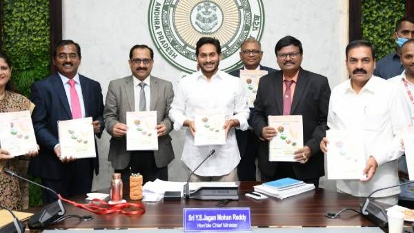 ఎస్ఎల్బీసీ మీటింగ్-3.19 లక్షల కోట్ల రుణ ప్రణాళిక- విరివిగా రుణాలివ్వాలని జగన్ వినతి