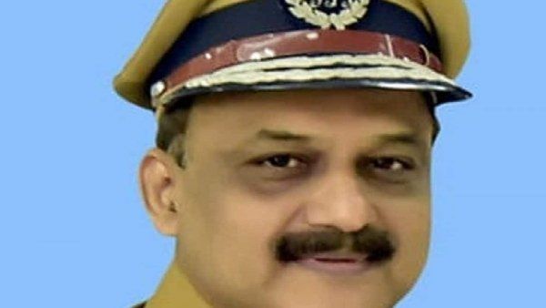 Twist: కొత్త సీఎం కంటే ముందే కొత్త పోలీసు బాస్, షాక్ ఇచ్చి వెళ్లిపోయిన ఉద్దవ్ ఠాక్రే, ఇది జరిగింది !