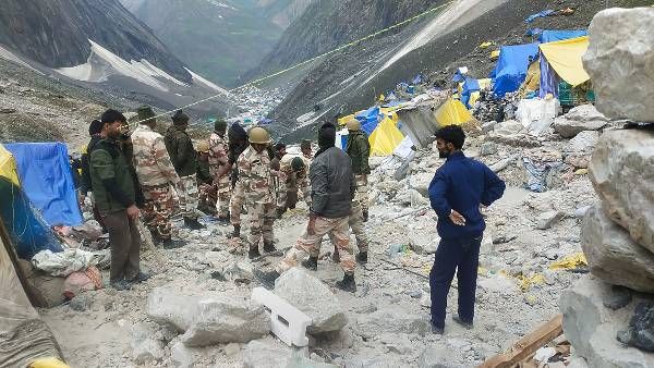 అమర్నాథ్ యాత్ర: 84 మంది ఏపీ యాత్రికులు సురక్షితం, మరో ఇద్దరి కోసం గాలింపు