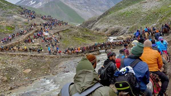 Amarnath Yatra: తాత్కాలికంగా నిలిచిపోయిన అమర్ నాథ యాత్ర.. ప్రతికూల వాతావరణమే కారణమా..