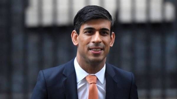 బ్రిటన్ ప్రధాని రేసులో ఇన్పోసిస్ నారాయణమూర్తి అల్లుడు.. రిషి సునక్, నేపథ్యం ఇదే..