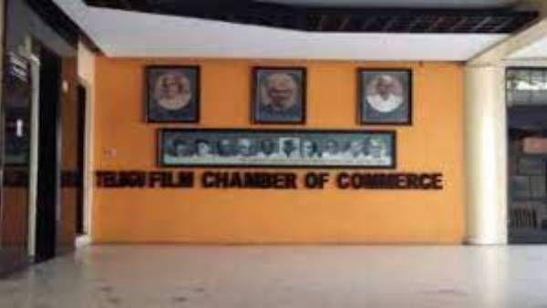 ఒకే ఒక్క నిర్ణ‌యం... పూర్తి సంక్షోభంలోకి జారుకున్న తెలుగు సినీ పరిశ్రమ