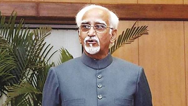 ఐఎస్ఐతో లింకున్న పాకిస్థాన్ జర్నలిస్టును ఆహ్వానించలేదు, రిసీవ్ చేసుకోలేదు: హమీద్ అన్సారీ