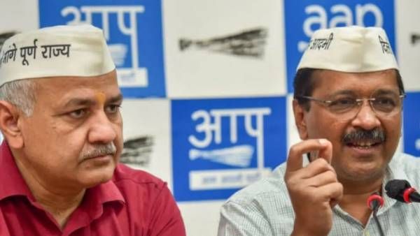 సావర్కర్ సంతానానికి భయపడేదే లేదు- సిసోడియాపై ఎల్జీ ఆరోపణలకు కేజ్రివాల్ కౌంటర్