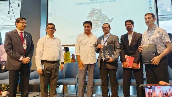 తెలంగాణ ప్రభుత్వంతో ‘కూ’ ఎంవోయూ, డెవలప్‌మెంట్ సెంటర్ ఏర్పాటు