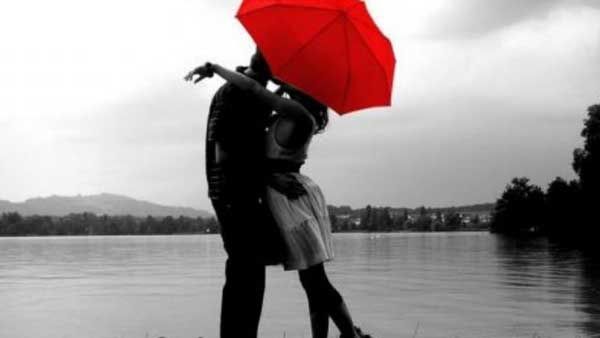 ఏం పనిరా ఇదీ, కిస్ చేస్తుండగా వీడియో, ఇద్దరికీ వేధింపులు, ఆపై వీడియో పోస్ట్