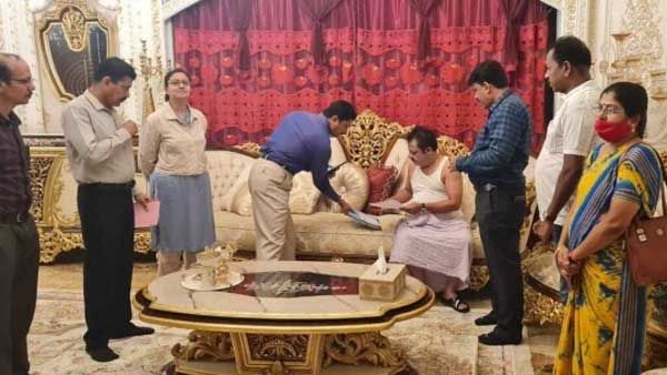 MLA: ఎమ్మెల్యే ఇంట్లో ఆ పత్రాలు స్వాధీనం, ఏసీబీ సోదాల్లో ట్విస్ట్, అపార్ట్ మెంట్ లో రివాల్వర్ బుల్లెట్లు?!