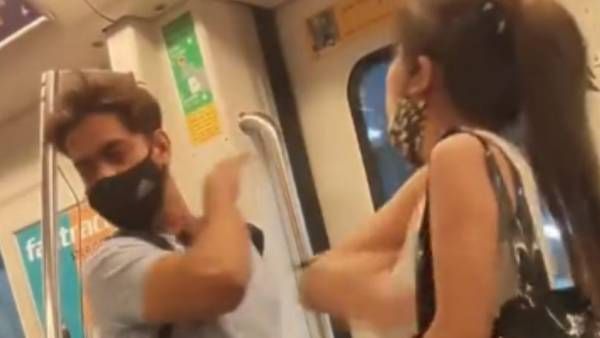 viral video:మెట్రోలో యువతి ఫైర్, యువకుడి చెంప చెల్, కారణమిదే..? వైరల్