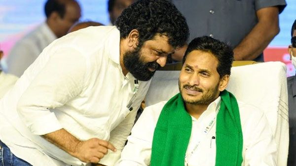 మళ్లీ మూడు రాజధానుల బిల్లుపెడతాం.. సీఎం సీటులో జగన్‌ మాత్రమే: ఎంపీ నందిగం సురేష్