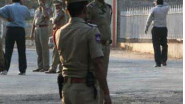 ఇప్పుడు మరో ఎస్సై.. మల్కాజిగిరి సీసీఎస్ ఎస్సైపై ఫిర్యాదు, సస్పెండ్..