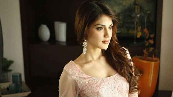 ఆ స్టార్ హీరోను డ్రగ్స్ బానిసగా మార్చిన హీరోయిన్: నార్కొటిక్స్ బ్యూర్ కేసు ఫైల్