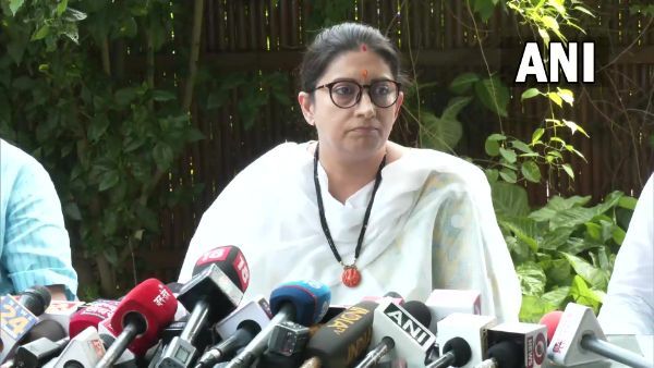 Smriti Irani: నా కూతుర్ని టార్గెట్ చేశారన్న స్మృతీ ఇరానీ-గాంధీలకు వ్యతిరేకంగా మాట్లాడానని..