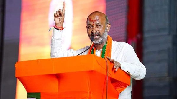 ఇక కాళేశ్వరం ఇష్యూ.. ప్రాజెక్ట్ విజిట్ చేస్తాం, పర్మిషన్ ఇవ్వండి, సీఎస్‌కు బండి సంజయ్ లేఖ