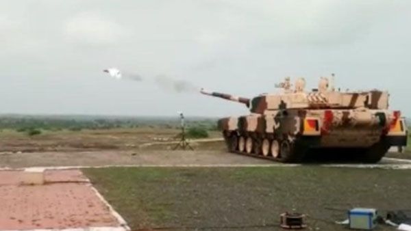 లేజర్ గైడెడ్ యాంటీ ట్యాంక్ గైడెడ్ క్షిపణి ప్రయోగం విజయవంతం (వీడియో)