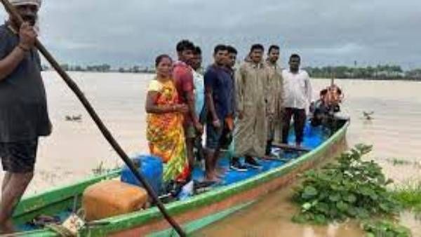 గోదావరి వరదలు: ఏపీలోని 6జిల్లాల్లో హైఅలెర్ట్; నీటమునిగిన 135లంక గ్రామాలు, పరిస్థితి ఇలా!!