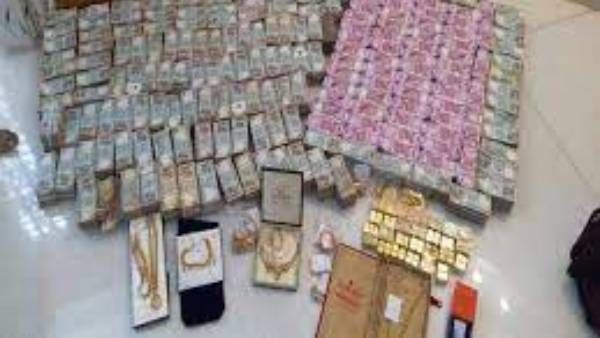 రూ.58 కోట్ల నగదు, 32 కిలోల బంగారం సీజ్: ఎక్కడ అంటే..?