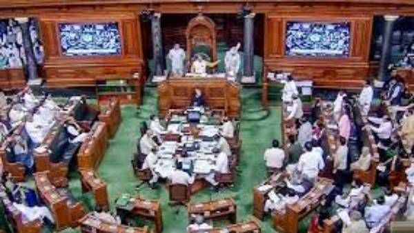 Parliament mansoon session Day 12 : లోక్ సభలో వన్యప్రాణుల బిల్లు, రాజ్యసభలో ధరల చర్చ