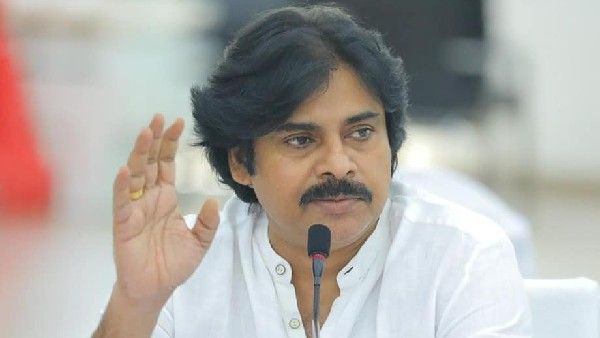 భావితరాలకు వినూత్న కానుక.!తెలుగు భాషను వారసత్వ సంపదగా అందించాలన్న పవన్ కళ్యాణ్.!