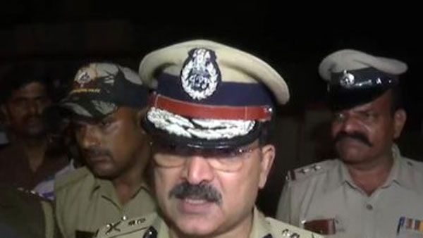 Security: రంగంలోకి దిగిన పోలీసులు, వెయ్యి మంది సెక్యూరిటీ, నిషేధాజ్ఞలు, ఎక్కడ వేసినవి అక్కడే, అంతే!