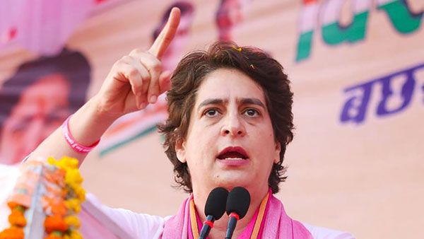 తెర‌పైకి ప్రియాంక గాంధీ పేరు?