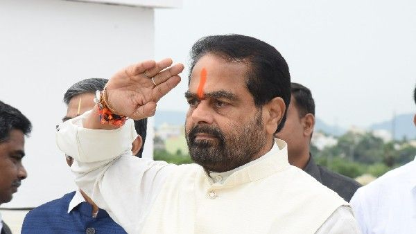 ఏపీ అసెంబ్లీ, మండలి, సచివాలయంలో పతాకావిష్కరణలు-పాల్గొన్న స్పీకర్, ఛైర్మన్, సీఎస్