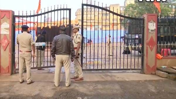 అర్ధరాత్రి హైకోర్టులో విచారణ: ఈద్గా మైదానంలో గణేష్ చతుర్థి వేడుకలకు ఓకే