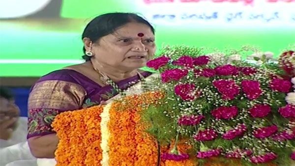 చీమకుర్తి సభలో ఇంట్రస్టింగ్ సీన్ - 