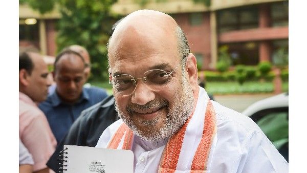 అమిత్ షా పర్యటనలో భద్రతా లోపం.. ఏపీ ఎంపీ అనుచరుడినని చెప్పుకుంటూ...