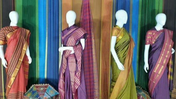 బతుకమ్మ చీరల పంపిణీ రేపట్నుంచే: రూ. 300 కోట్లకుపైగా ఖర్చు, కోటికిపైగా చీరలు