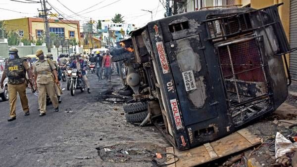 Bengaluru: దెబ్బకు ఎక్కడెక్కడో ?, ఐటీ హబ్ లో అలజడి, రెండేళ్లకు బొమ్మపడింది, సినిమా స్కోప్ !