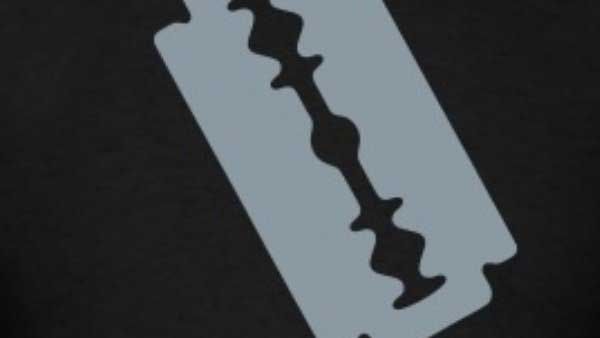 బ్లేడుతో ప్రియుడి మర్మాంగం కోసిన మహిళ; ప్రాణాల మీదకు తెచ్చిన వివాహేతర సంబంధం!!