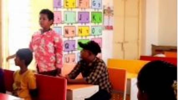 Viral video:మిస్ ఇండియా మొగుడు అవుతా.. తూ నా కొడకా.. బోకెలు కట్టుకుంటా