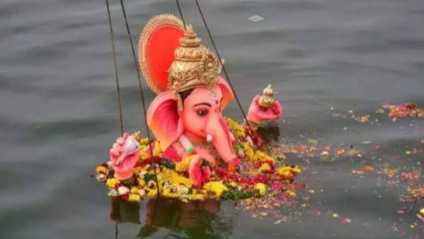 రేపు సెలవు: వినాయక నిమజ్జనం, 3 జిల్లాల్లో.. నవంబర్ 12వ తేదీన వర్కింగ్ డే