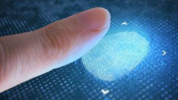 హైదరాబాద్‌లో బయటపడ్డ కొత్త దందా..వేలిముద్ర సర్జరీలు చేస్తున్న ముఠా..మ్యాటర్ తెలిస్తే షాకే..!!