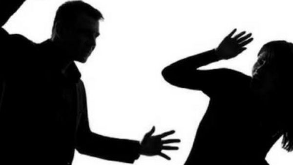 ఎమ్మెల్యే అనుచరుడు మహిళ గొంతుకోసిన కేసులో మహిళే మహానటి.. అసలు ఏం జరిగిందంటే!!