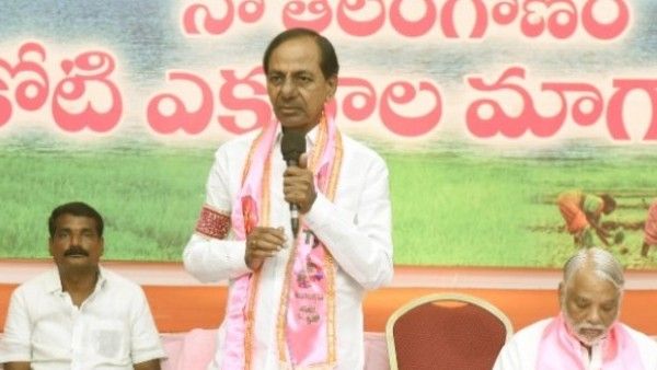 మునుగోడుకు పరుగులు పెడుతున్న మంత్రులు; కేసీఆర్ కొత్త వ్యూహంలో ఫోకస్ దానిపైనే!!