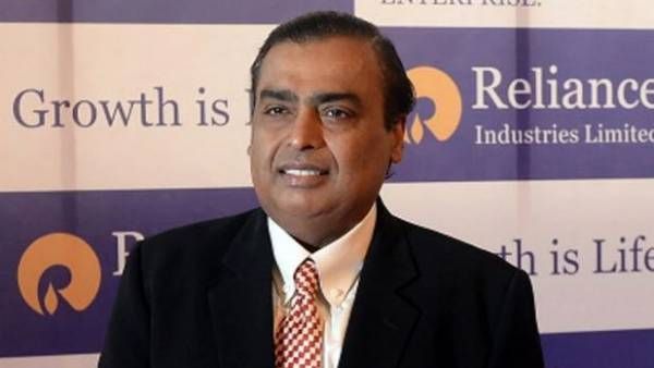 ముఖేశ్ అంబానీకి భద్రత పెంపు: జడ్ ప్లస్ క్యాటగిరీ, ఐబీ హెచ్చరికలతో