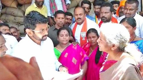 అరగంట టైమిస్తున్నా.. అడిగింది చెప్పండి.. కామారెడ్డి కలెక్టర్ పై కేంద్రమంత్రి నిర్మలా సీతారామన్ ఫైర్