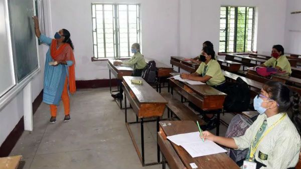 ఏపీలో టీచర్స్ డే బాయ్ కాట్-అధ్యాపకుల కీలక నిర్ణయం-సన్మాన సత్కారాలు బహిష్కరణ