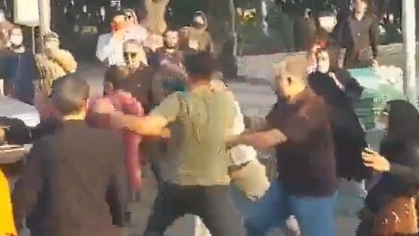 ఇరాన్ హిజాబ్ రచ్చ- ట్విట్టర్ లో మహిళల వీడియోల వైరల్-ఇంటర్నెట్ కట్