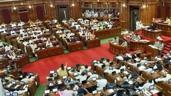 మహిళలు/ చిన్నారులపై నేరాలకు పాల్పడితే అంతే సంగతులు: బిల్లుకు యూపీ అసెంబ్లీ ఆమోదం