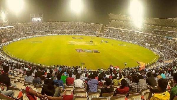 హెచ్‌సీఏ..ఏందిదీ, చివరికీ మ్యాచ్ టైం కూడా తప్పే, దుమారం