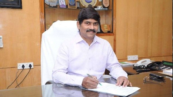 విశాఖే రాజధాని- ఉత్తరాంధ్రపై దండయాత్ర చేస్తే ఊరుకోం-ఏయూ వీసీ వివాదాస్పద వ్యాఖ్యలు