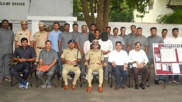 చదివింది పది.. చేసేది డాక్టర్ గిరీ.. అక్కడ శంకర్ దాదా ఎంబీబీఎస్ లు!!