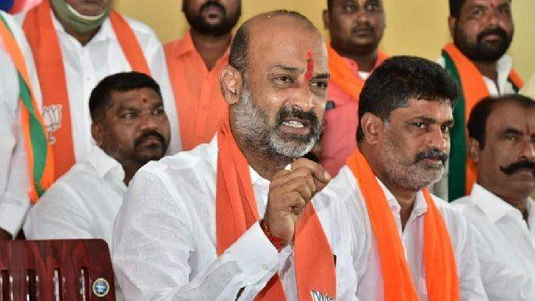 మునుగోడులో బీజేపీ దూకుడు; ప్రచారానికి జాతీయ నాయకులు; రంగంలోకి బండి సంజయ్!!