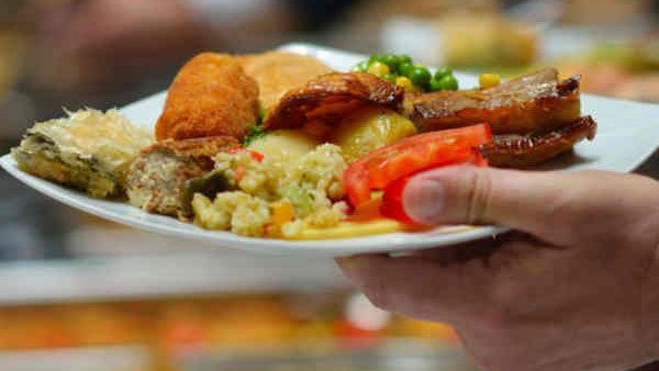 Health News: మధ్యాహ్నం ఆ పదార్థాలు అస్సలు తీసుకోవద్దు.. ఎందుకంటే..