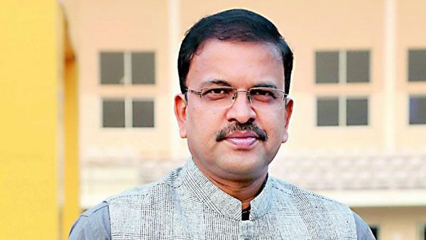 వచ్చే ఎన్నికల్లో పోటీ - నియోజకవర్గం : తేల్చేసిన మాజీ జేడి లక్ష్మీనారాయణ..!!