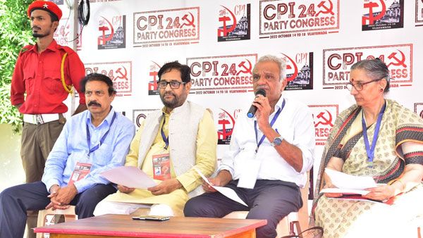 అమరావతే రాజధాని-సీపీఐ మహాసభల్లో ఏకగ్రీవ తీర్మానం-జగన్ మాట మార్చారన్న నారాయణ..